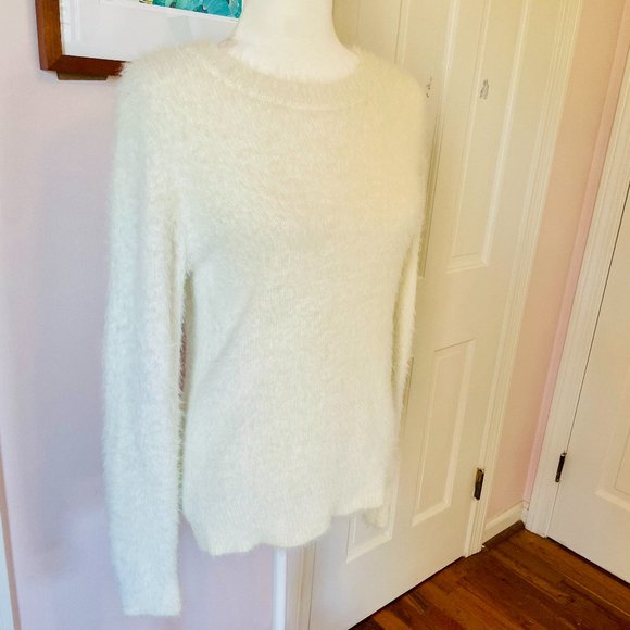 White fuzzy crewneck women's sweater, size medium - Picture 2 of 5